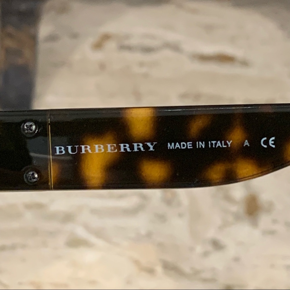 BURBERRY Sunglasses Burberry Plaid Case Included - Picture 8 of 12